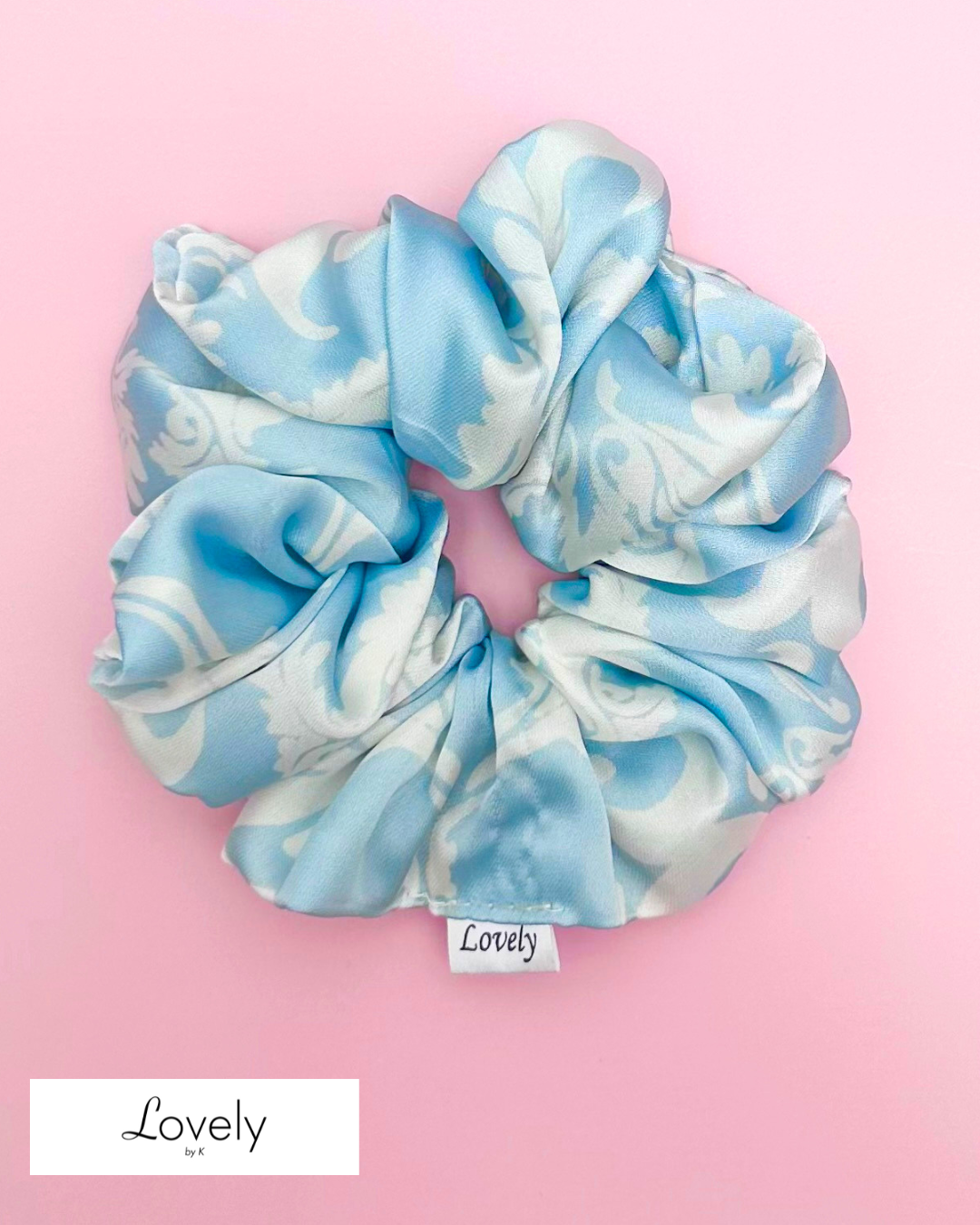 CLASSIC SATIN SCRUNCHIE